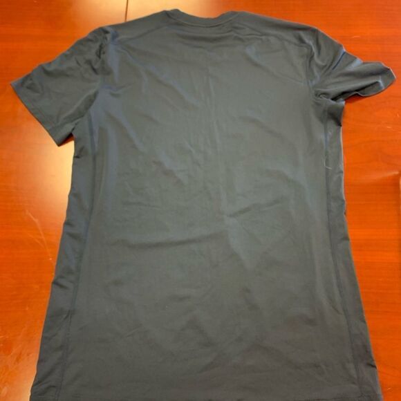 Nike Basic Dri-Fit Navy T-Shirt sz M - Picture 3 of 3